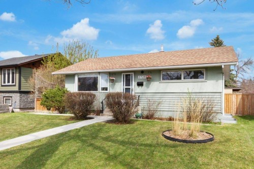 2728 45 Street Sw, Calgary, AB - Outdoor