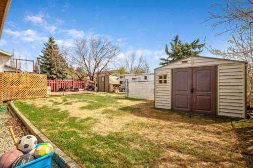 13 Park Road, Strathmore, AB - Outdoor