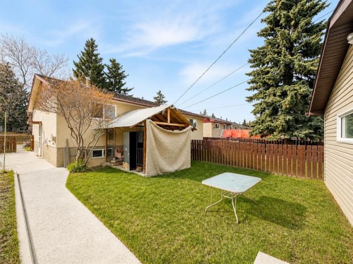 422 40 Street Ne, Calgary, AB - Outdoor