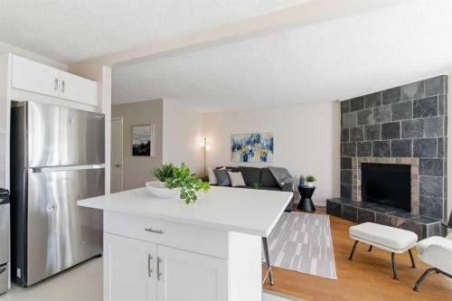 7 Jensen Crescent Ne, Airdrie, AB - Indoor