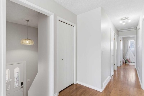 7 Jensen Crescent Ne, Airdrie, AB - Indoor Photo Showing Other Room