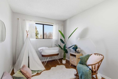 7 Jensen Crescent Ne, Airdrie, AB - Indoor Photo Showing Other Room