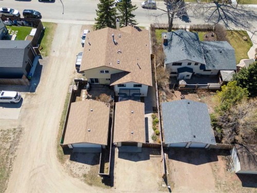 7 Jensen Crescent Ne, Airdrie, AB - Outdoor