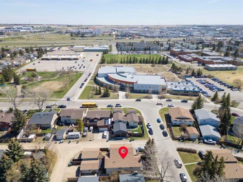 7 Jensen Crescent Ne, Airdrie, AB - Outdoor With View