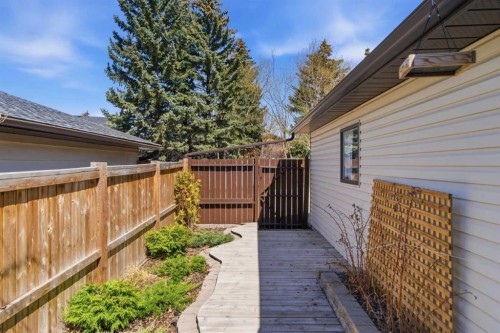 7 Jensen Crescent Ne, Airdrie, AB - Outdoor With Exterior