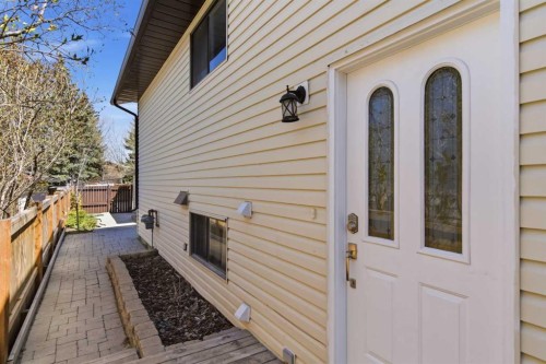 7 Jensen Crescent Ne, Airdrie, AB - Outdoor With Exterior