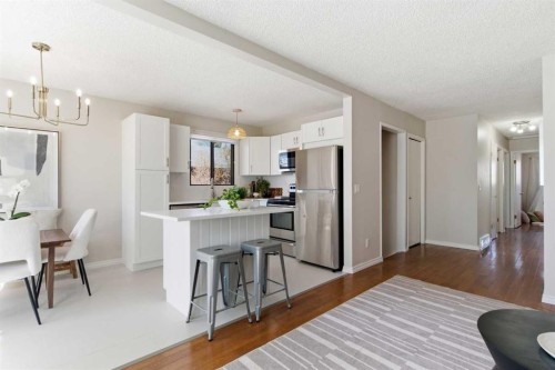7 Jensen Crescent Ne, Airdrie, AB - Indoor