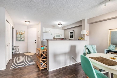 1414-12 Cimarron Common, Okotoks, AB - Indoor Photo Showing Other Room