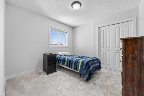 64 Cranridge Crescent Se, Calgary, AB - Indoor Photo Showing Bathroom