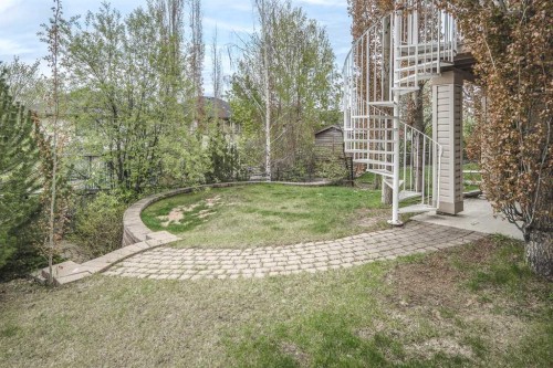 4 Springbank Bay Sw, Calgary, AB - Outdoor