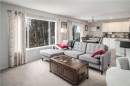 4 Springbank Bay Sw, Calgary, AB  - Indoor Photo Showing Living Room 