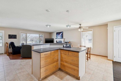 8523 Addison Place Se, Calgary, AB - Indoor Photo Showing Kitchen