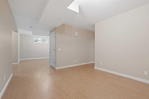 134 Panamount Rise Nw, Calgary, AB - Indoor Photo Showing Other Room