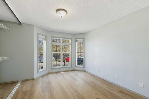 252 Prestwick Heights Se, Calgary, AB - Indoor Photo Showing Other Room