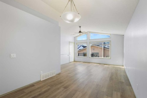 252 Prestwick Heights Se, Calgary, AB - Indoor