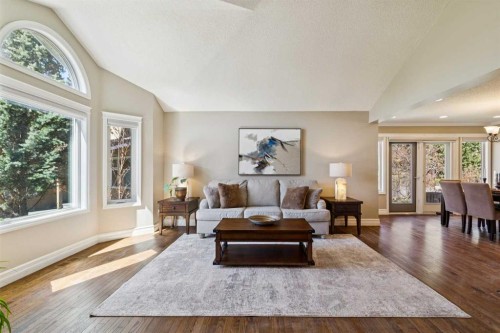 256 Sirocco Place Sw, Calgary, AB - Indoor Photo Showing Living Room