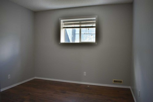 40 Covepark Place Ne, Calgary, AB - Indoor Photo Showing Other Room