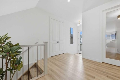 13 Coulee Crescent Sw, Calgary, AB 