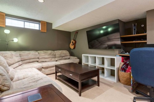 159 Macewan Drive Nw, Calgary, AB - Indoor