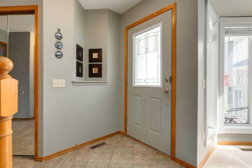 159 Macewan Drive Nw, Calgary, AB - Indoor Photo Showing Other Room