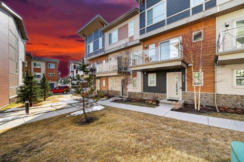 220 Harvest Grove Walk Ne, Calgary, AB - Outdoor