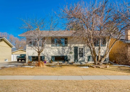 10012 Oakfield Drive Sw, Calgary, AB - Outdoor