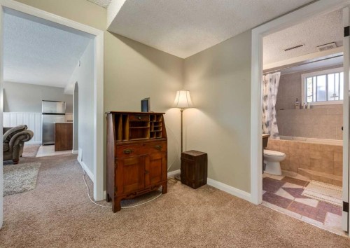 10012 Oakfield Drive Sw, Calgary, AB - Indoor