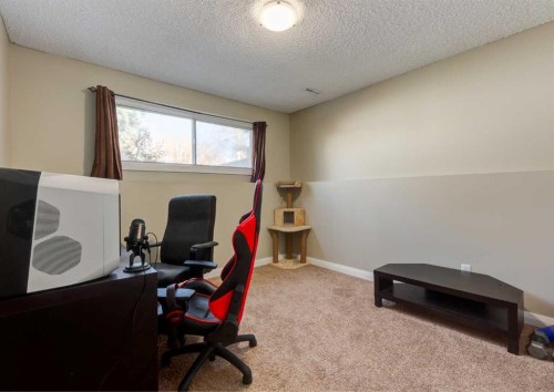 10012 Oakfield Drive Sw, Calgary, AB - Indoor Photo Showing Office