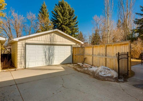 10012 Oakfield Drive Sw, Calgary, AB - Outdoor