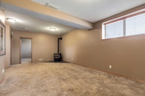 15 Barber Street Nw, Langdon, AB - Indoor