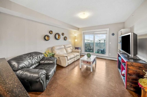 3415-11 Mahogany Row Se, Calgary, AB - Indoor Photo Showing Living Room