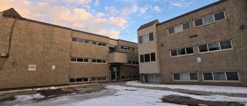 221-8235 Elbow Drive SW Calgary, AB T2V 1K6