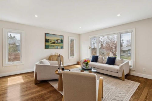 28 Calandar Road Nw, Calgary, AB - Indoor Photo Showing Living Room