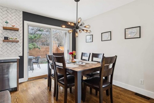 28 Calandar Road Nw, Calgary, AB - Indoor Photo Showing Dining Room