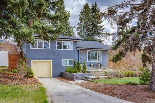 28 Calandar Road Nw, Calgary, AB - Outdoor