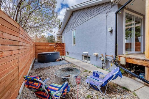 28 Calandar Road Nw, Calgary, AB - Outdoor With Exterior