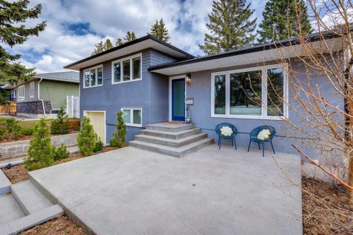 28 Calandar Road Nw, Calgary, AB - Outdoor