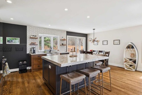28 Calandar Road Nw, Calgary, AB - Indoor