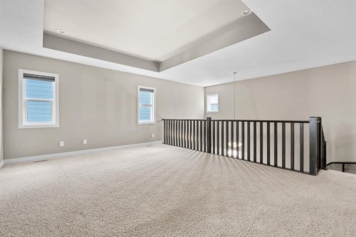 40 Masters Common Se, Calgary, AB - Indoor Photo Showing Other Room