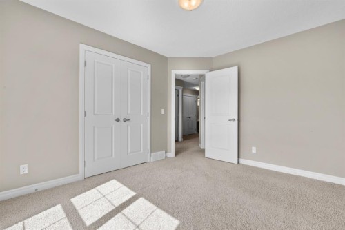 40 Masters Common Se, Calgary, AB - Indoor