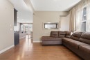 40 Masters Common Se, Calgary, AB  - Indoor Photo Showing Living Room 