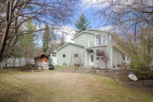 1239 Beverley Boulevard Sw, Calgary, AB - Outdoor