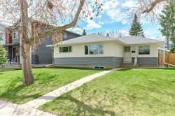 2733 Brecken Road NW Calgary, AB T2L 1H4