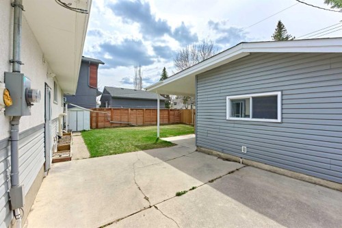 2733 Brecken Road Nw, Calgary, AB - Outdoor