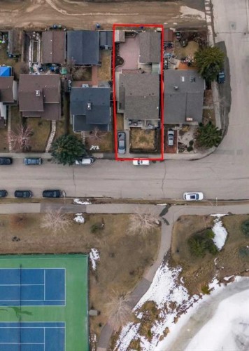 95 Summerwood Road  Airdrie, AB T4B 1K1