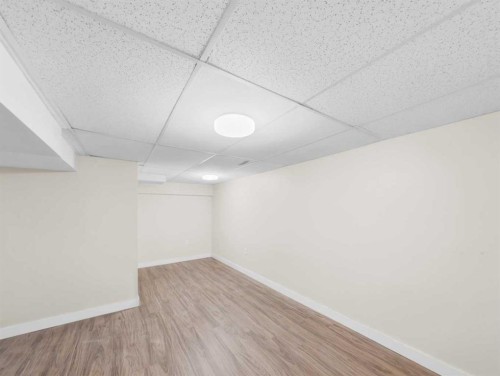 37 Martingrove Way Ne, Calgary, AB - Indoor Photo Showing Other Room