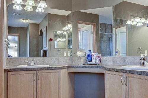 225 Kincora Heights Nw, Calgary, AB - Indoor Photo Showing Bathroom