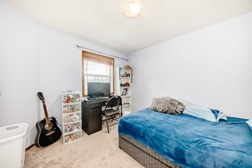 225 Kincora Heights Nw, Calgary, AB - Indoor Photo Showing Bedroom