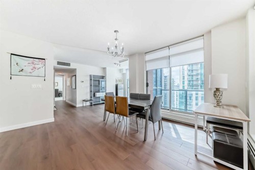 1002-735 2 Avenue Sw, Calgary, AB - Indoor Photo Showing Dining Room