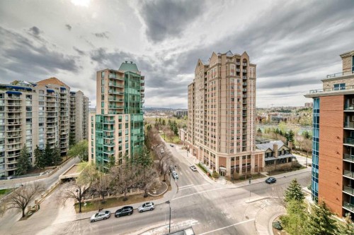 1002-735 2 Avenue Sw, Calgary, AB - Outdoor With Balcony With Facade